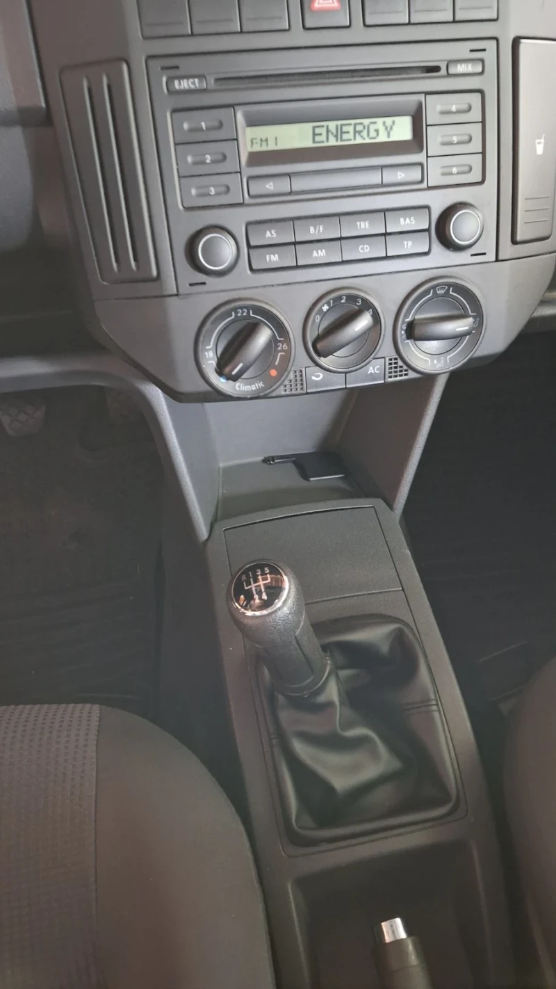 VW Polo 1.4 TDI  Регистрирано !!!, снимка 10 - Автомобили и джипове - 52078506