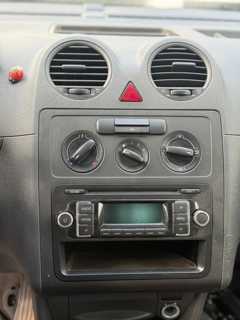 VW Caddy 2.0 Метан, снимка 10 - Автомобили и джипове - 52211223