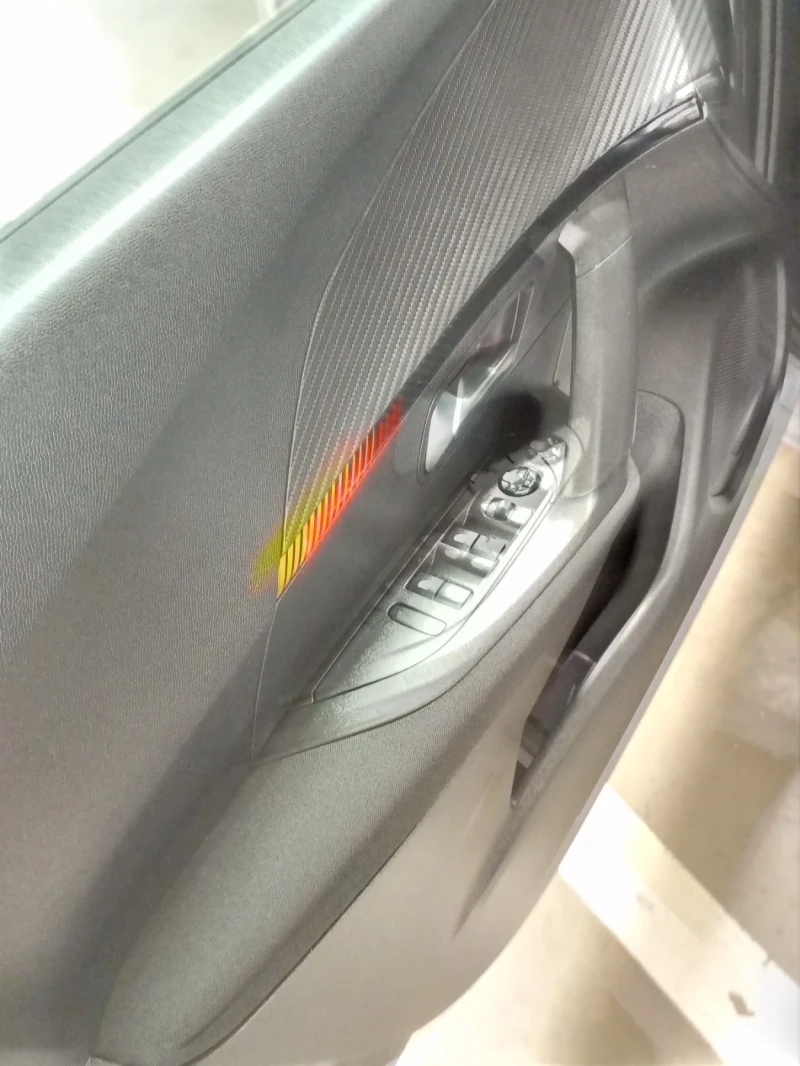 Peugeot 2008 Peugeot 2008 Active 1, 2 Pure Tech , снимка 13 - Автомобили и джипове - 52216857