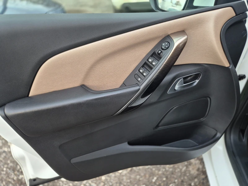 Citroen C4 Picasso 2.0HDI/UMBRELLA, снимка 12 - Автомобили и джипове - 52395628