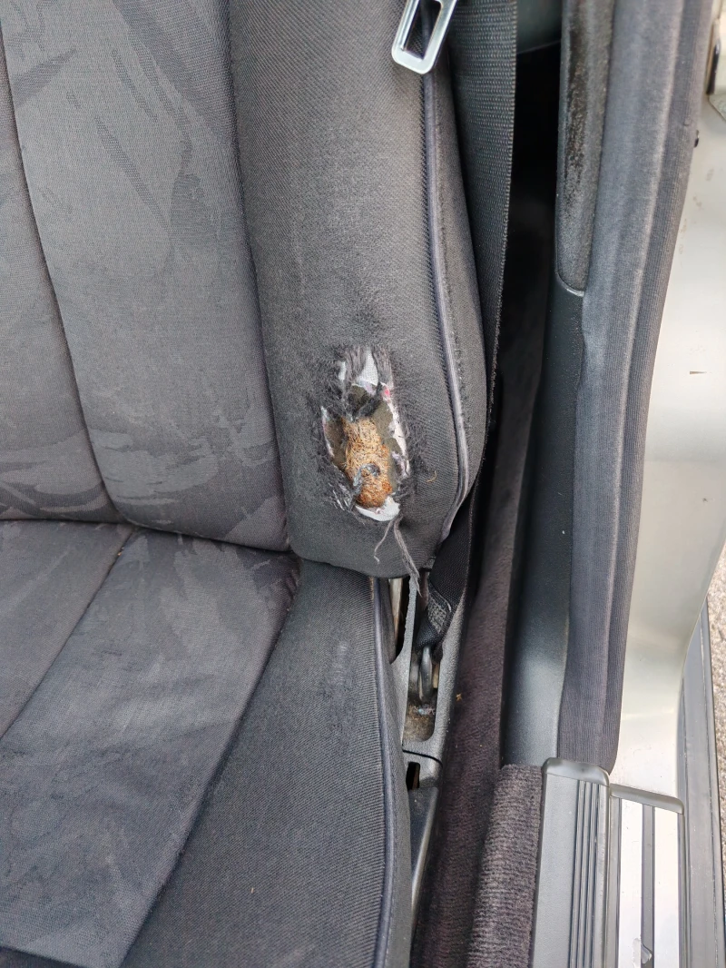 Mercedes-Benz E 220 W210 Elegance, снимка 16 - Автомобили и джипове - 53000469