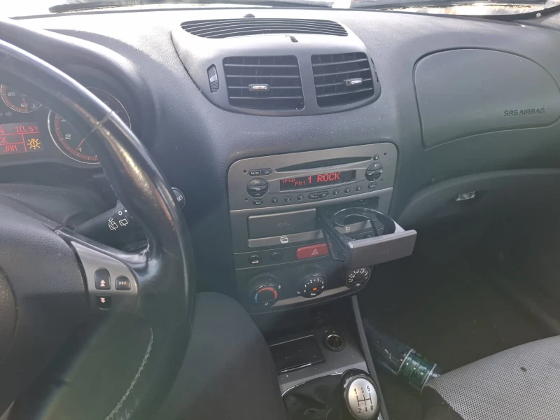 Alfa Romeo 147, снимка 4 - Автомобили и джипове - 53062044