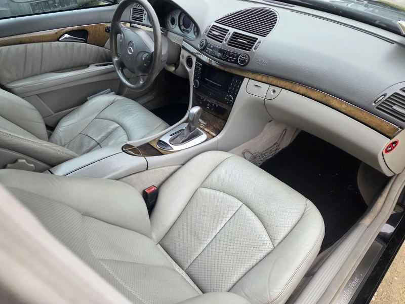 Mercedes-Benz E 270, снимка 9 - Автомобили и джипове - 53247266