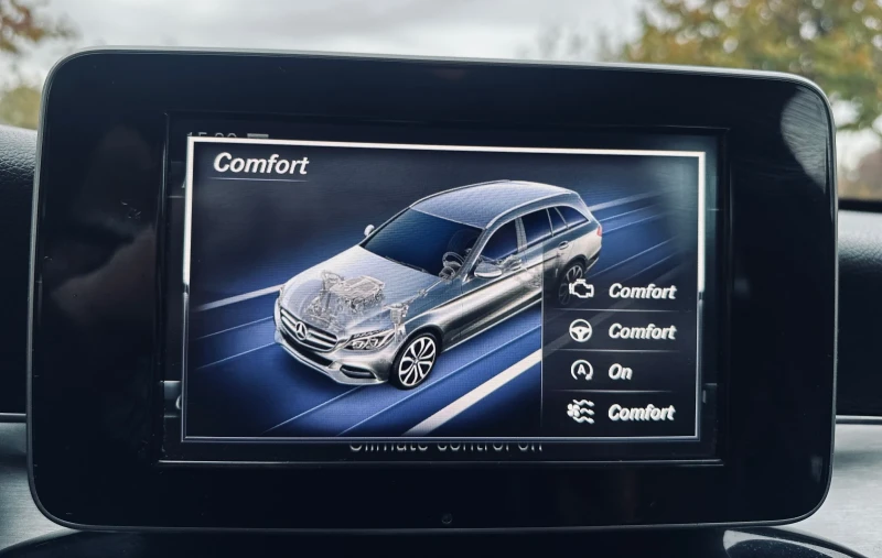 Mercedes-Benz C 220 Регистриран!Обслужен!Каско!Сервизна история!, снимка 12 - Автомобили и джипове - 53599621