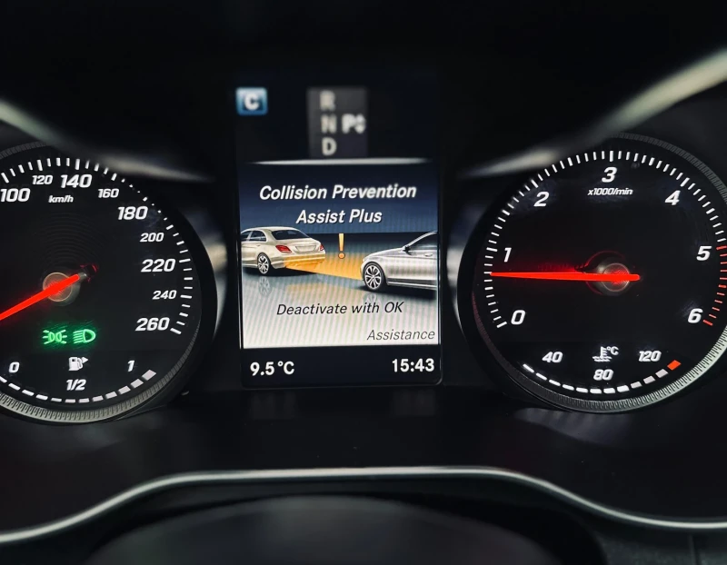 Mercedes-Benz C 220 Регистриран!Обслужен!Каско!Сервизна история!, снимка 10 - Автомобили и джипове - 53599621