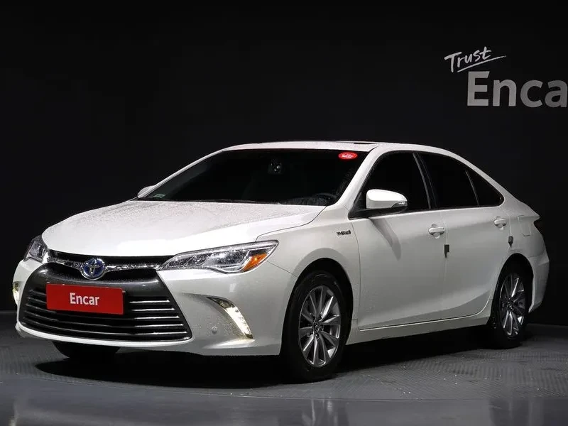 Toyota Camry HYBRID XLE