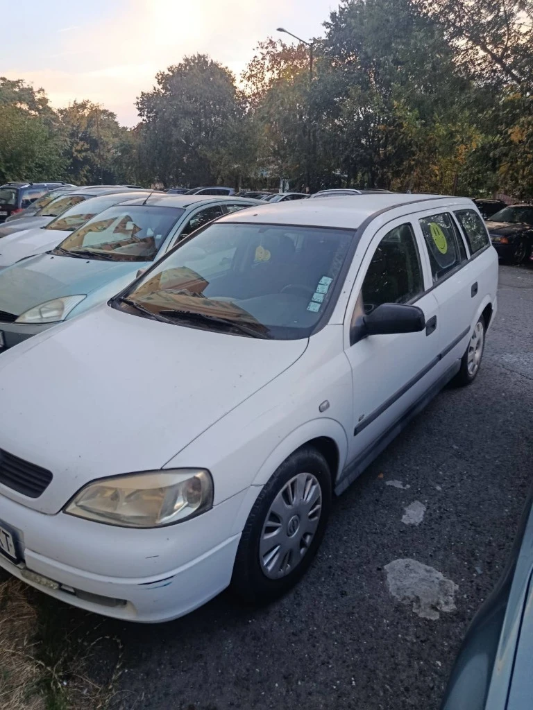 Opel Astra, снимка 3 - Автомобили и джипове - 56739565