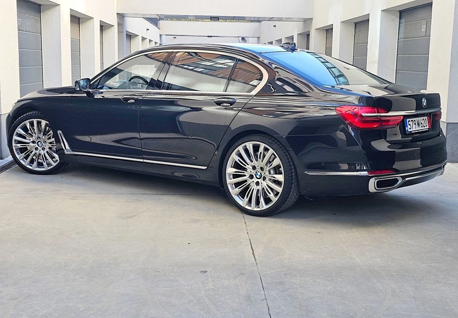 BMW 730 BMW 730d Long* FIRST CLASS* 3xTV* 360* Laser* PANO - изображение 4