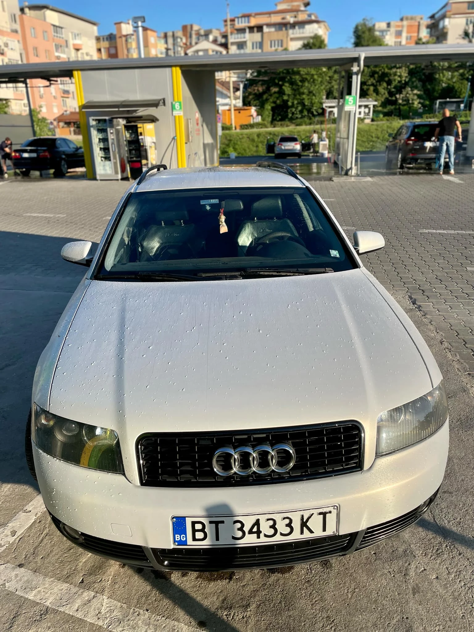 Audi A4  - изображение 2