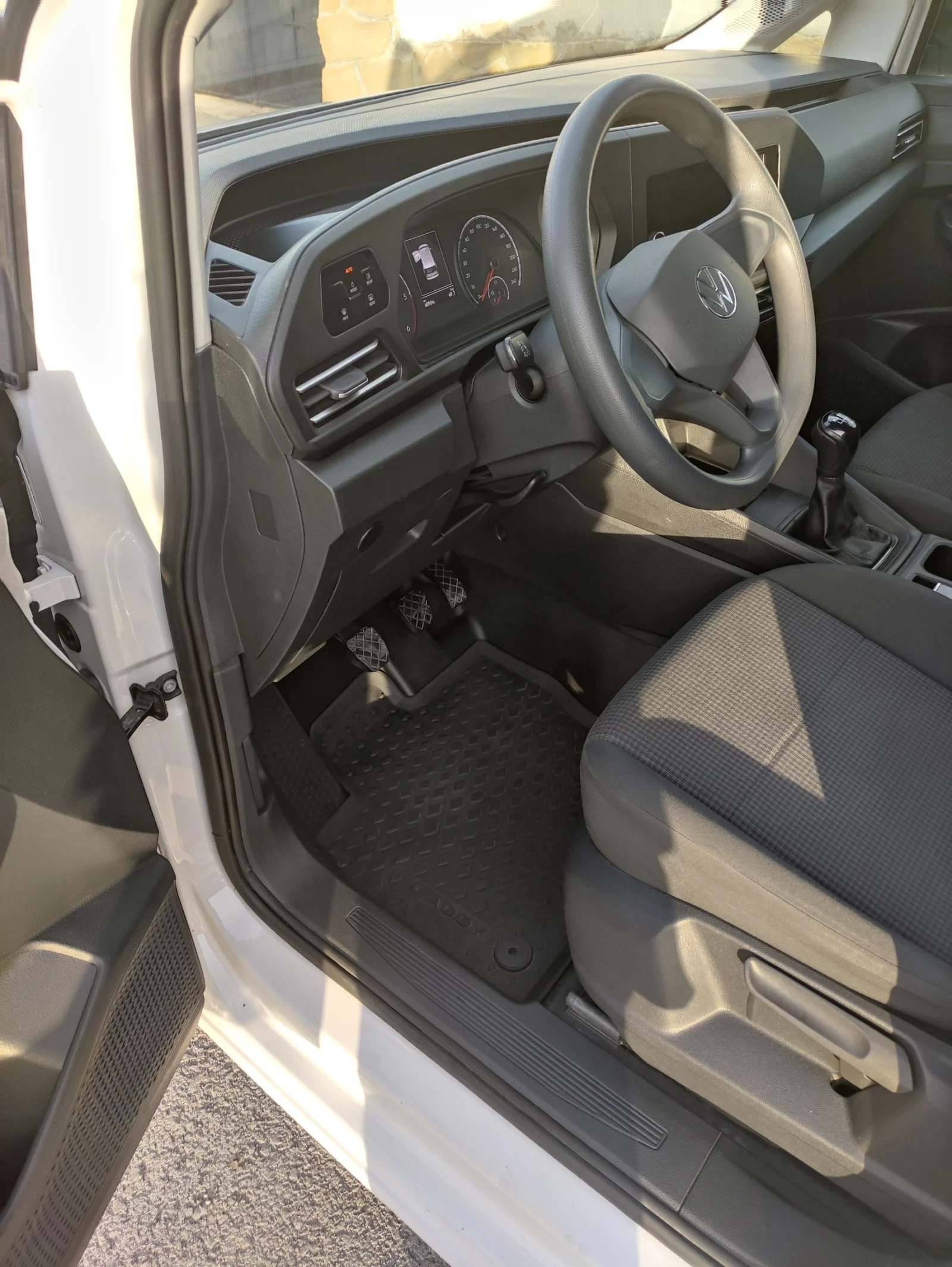 VW Caddy | Mobile.bg — изображение 12