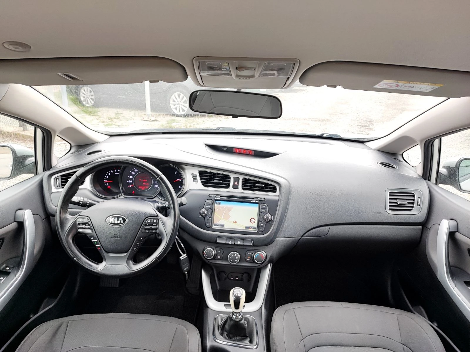 Kia Ceed 1.6 CRDI* EURO5B | Mobile.bg — изображение 12