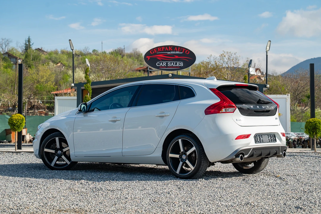 Volvo V40 D4/R-Design - изображение 5