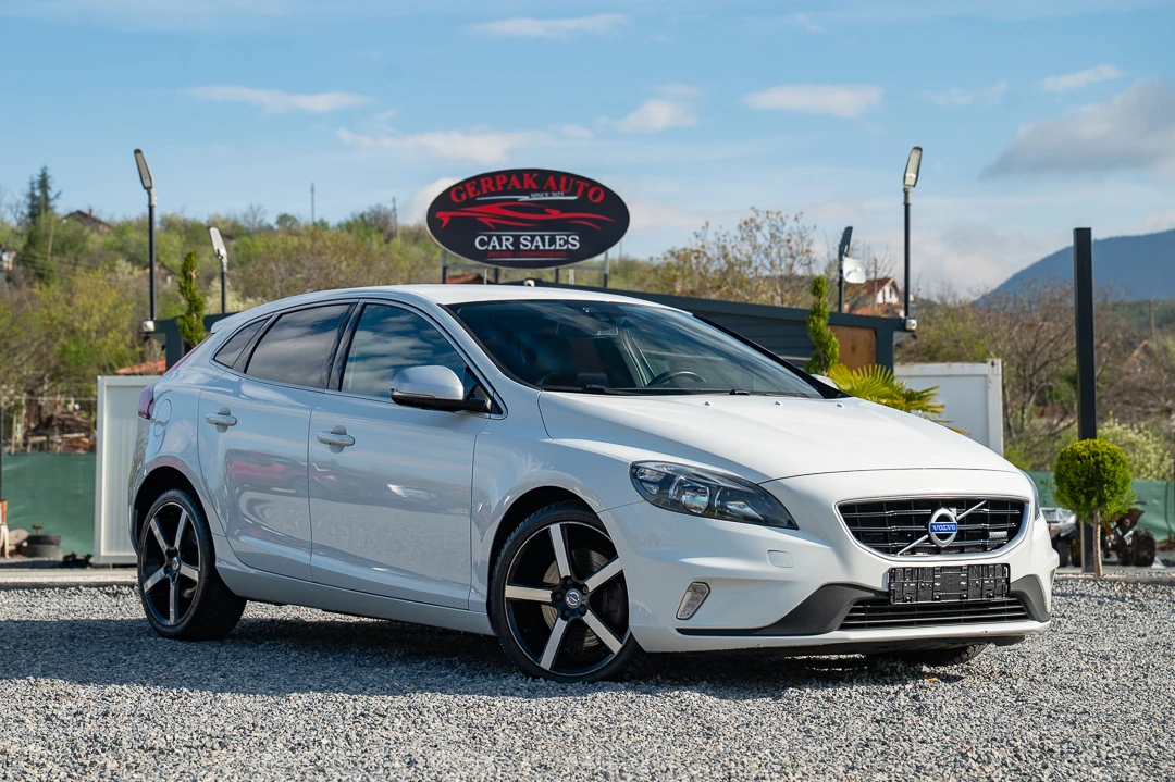 Volvo V40 D4/R-Design - изображение 3
