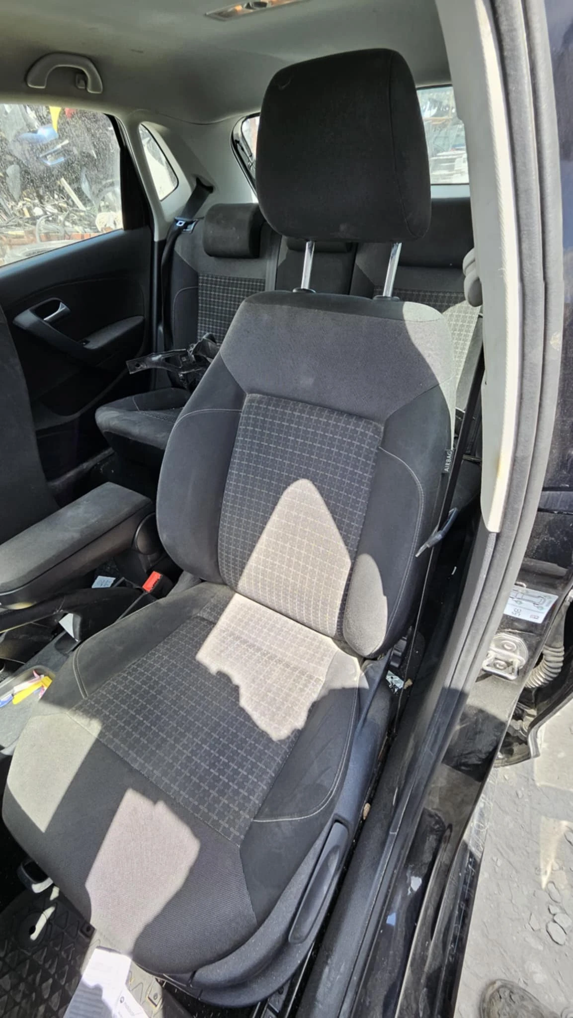 VW Polo 1, 0 - изображение 7