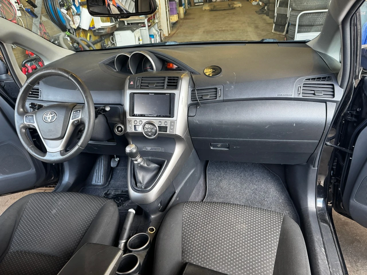 Toyota Verso 1.8 VVT-I  - изображение 6
