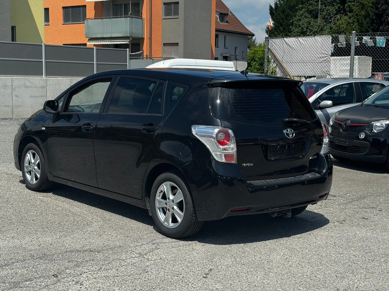 Toyota Verso 1.8 VVT-I  - изображение 4
