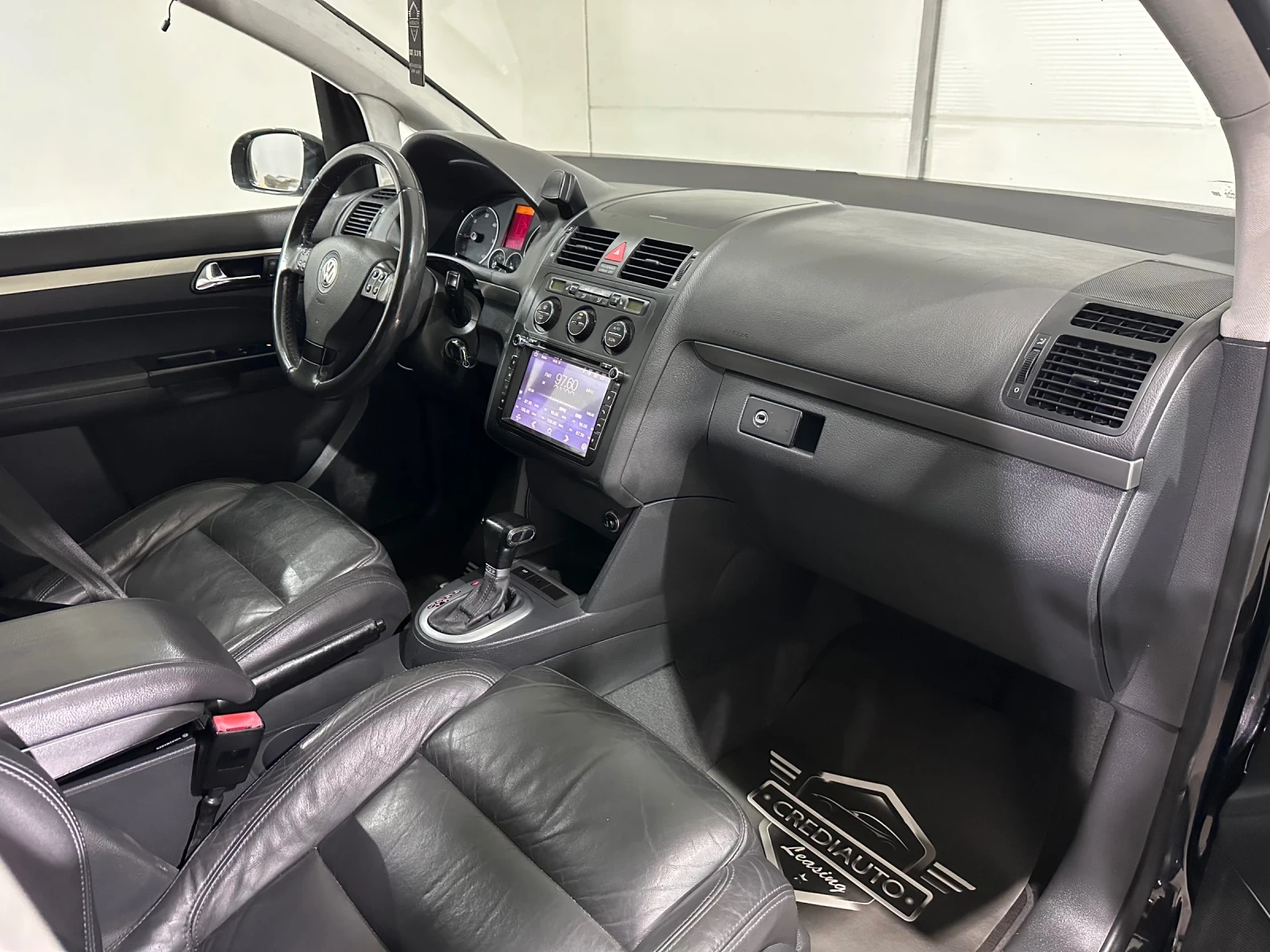 VW Touran * NAVI* * AUTO*  - изображение 9