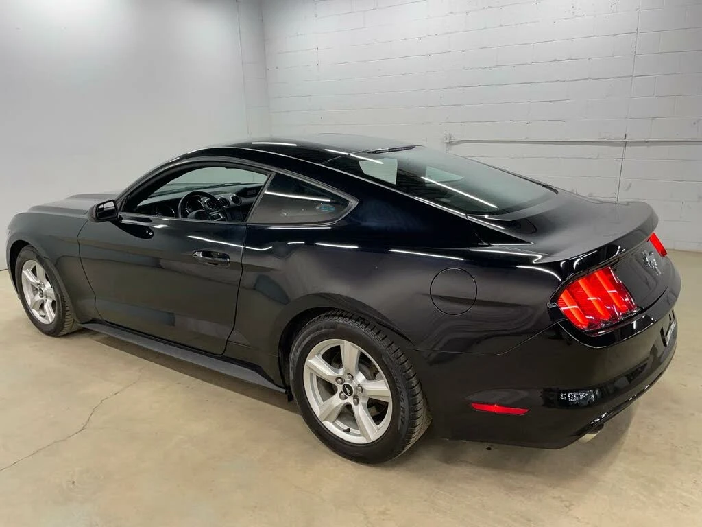 Ford Mustang * АВТО КРЕДИТ* ЦЕНА ДО БГ * Сервизна история *  - изображение 3