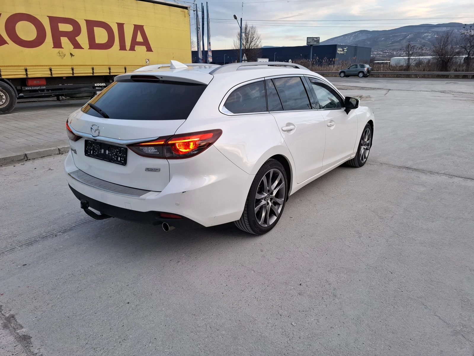 Mazda 6, снимка 6 - Автомобили и джипове - 53800573
