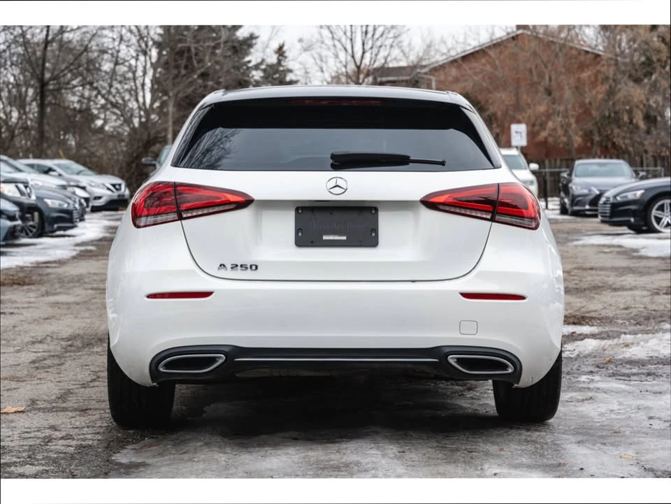 Mercedes-Benz A 250 * LOW KM* PANO* NO ACCIDENT* CARPLAY* , снимка 5 - Автомобили и джипове - 53794545