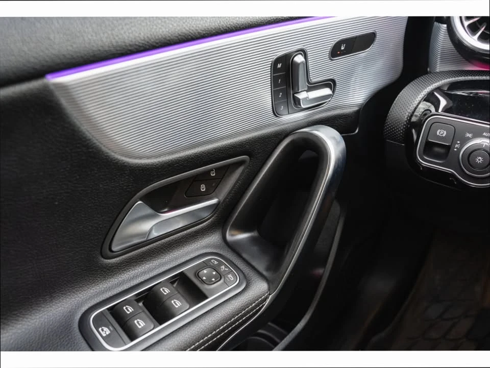 Mercedes-Benz A 250 * LOW KM* PANO* NO ACCIDENT* CARPLAY* , снимка 15 - Автомобили и джипове - 53794545