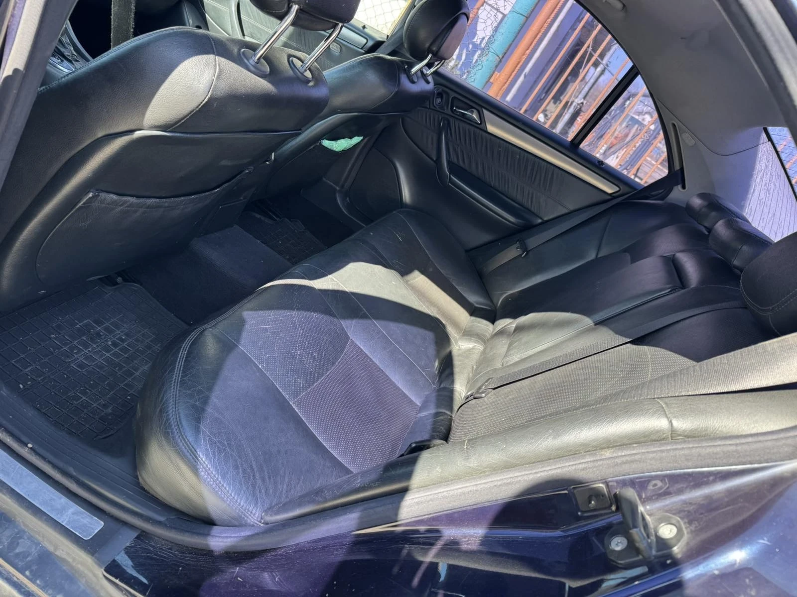 Mercedes-Benz C 270, снимка 4 - Автомобили и джипове - 54019404