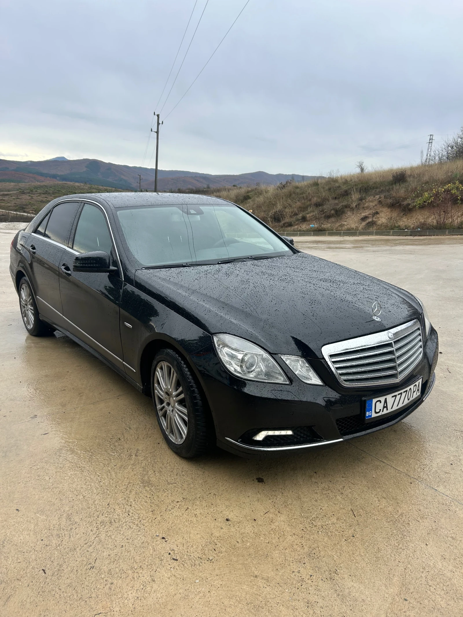 Mercedes-Benz E 250, снимка 5 - Автомобили и джипове - 54089165