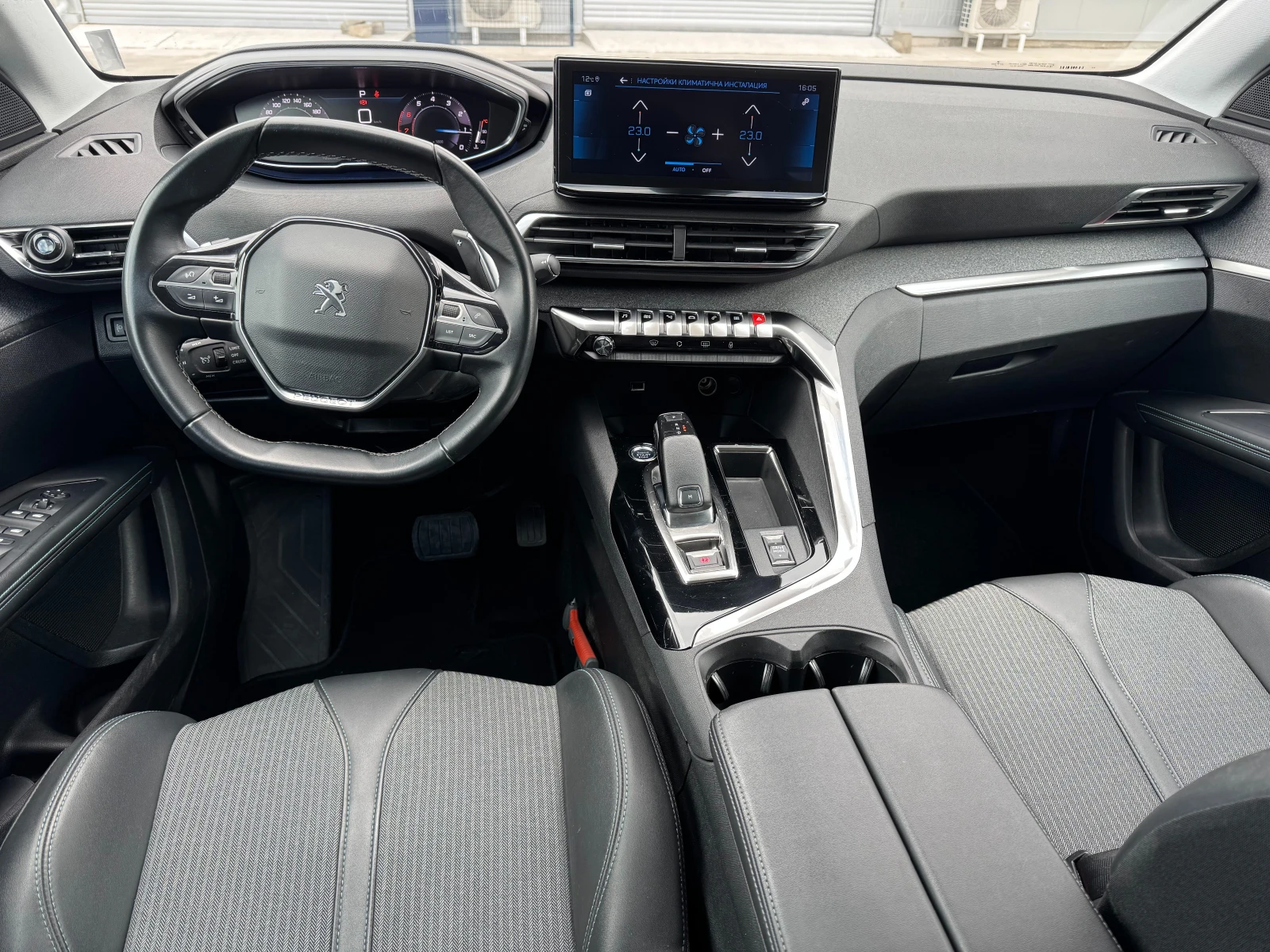 Peugeot 5008, снимка 11 - Автомобили и джипове - 54164627