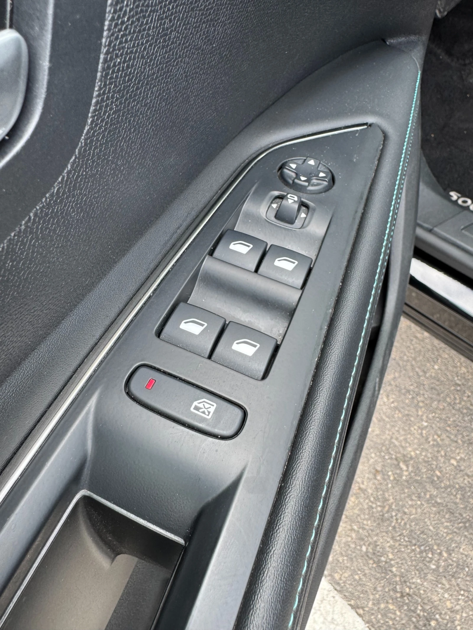 Peugeot 5008, снимка 10 - Автомобили и джипове - 54164627