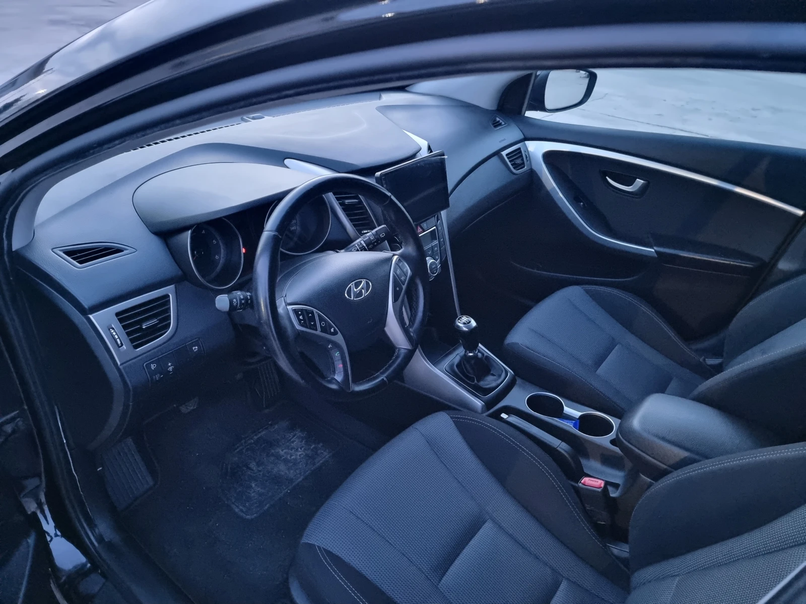 Hyundai I30 1.6Д.110КС.6СК., снимка 10 - Автомобили и джипове - 54190039