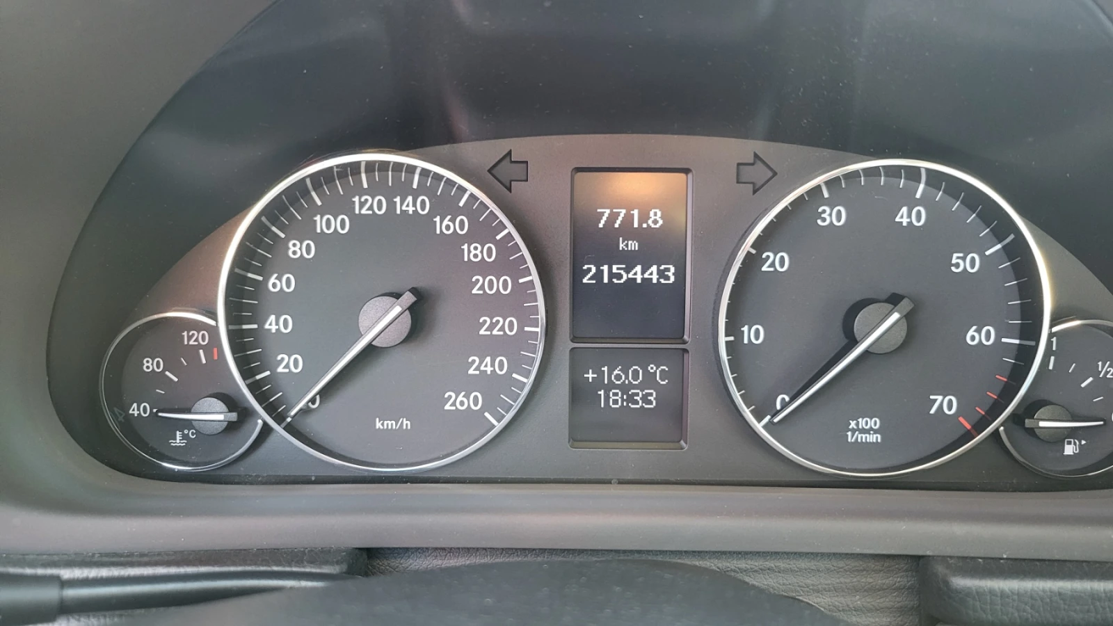 Mercedes-Benz C 200 W203 Sport Coupe, Sport edition, Кожа, Подгрев, снимка 6 - Автомобили и джипове - 54603030
