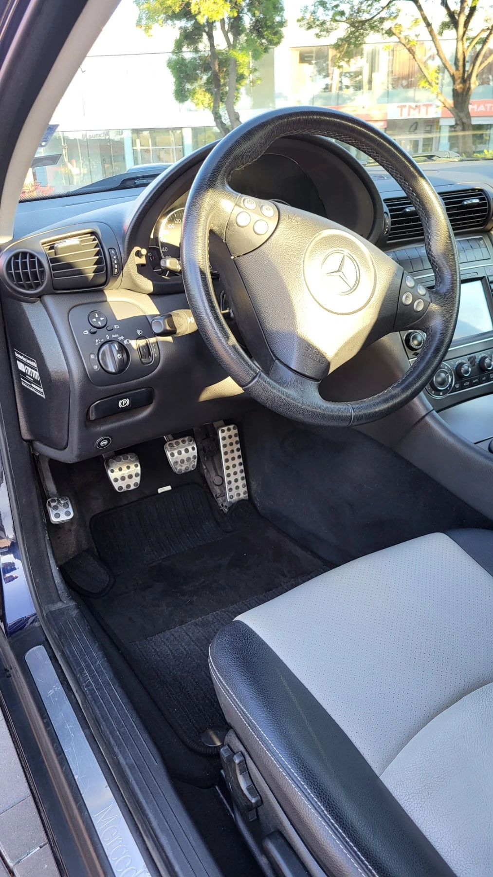 Mercedes-Benz C 200 W203 Sport Coupe, Sport edition, Кожа, Подгрев, снимка 8 - Автомобили и джипове - 54603030