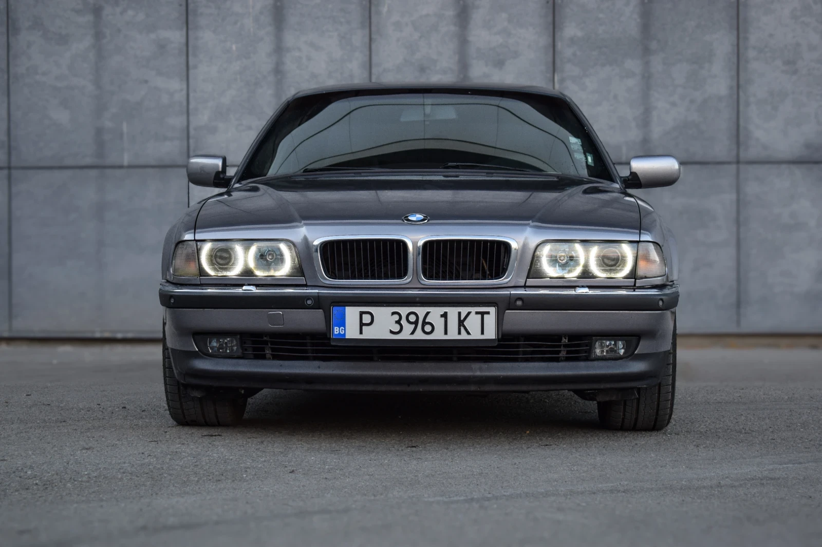 BMW 725, снимка 2 - Автомобили и джипове - 54634047