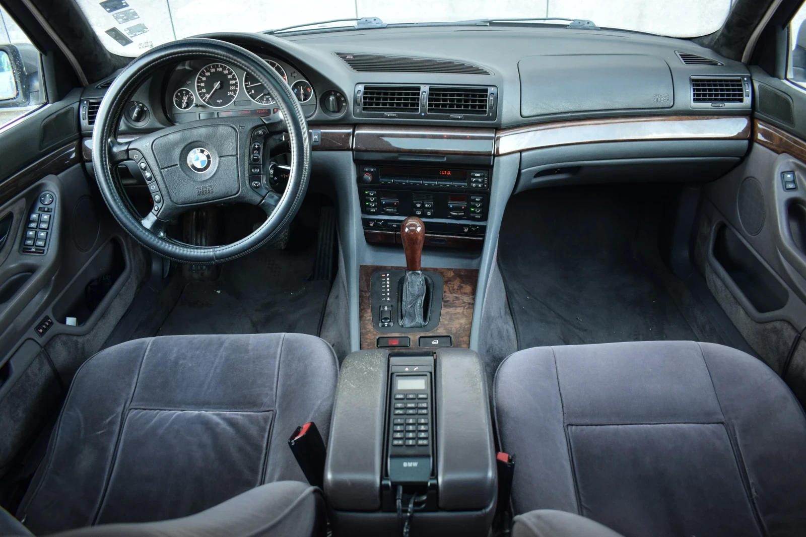 BMW 725, снимка 4 - Автомобили и джипове - 54634047