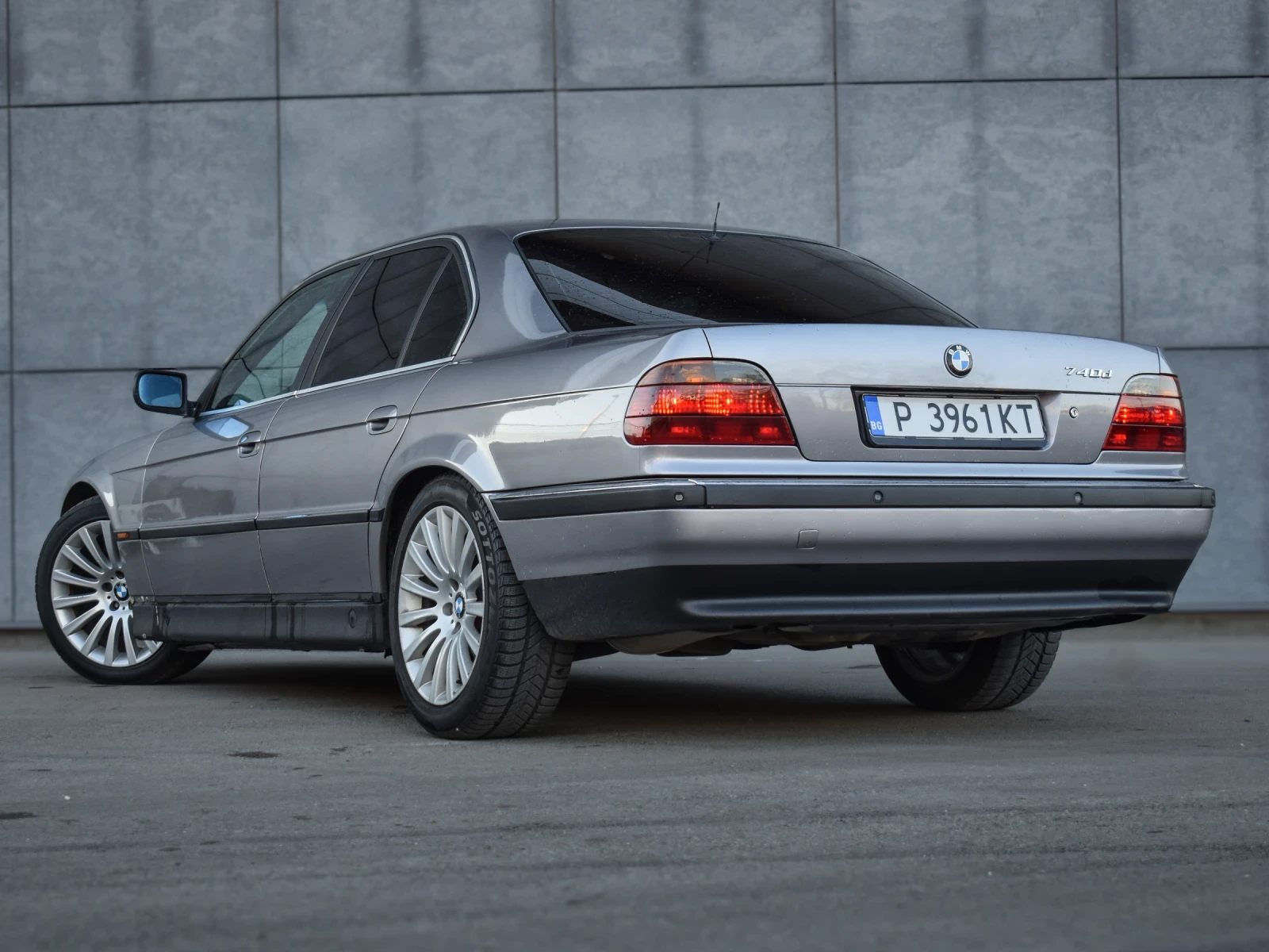 BMW 725, снимка 6 - Автомобили и джипове - 54634047