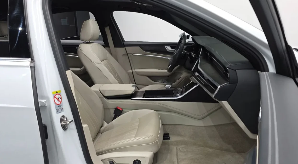 Audi A6 3.0 45TDI Quattro, Distronic, HeadUP, Обдух, 360-c, снимка 10 - Автомобили и джипове - 54790830