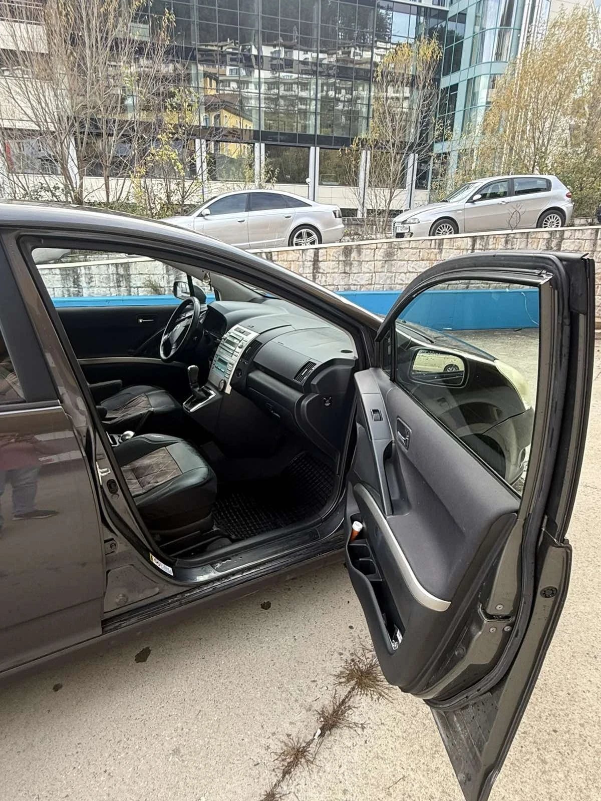 Toyota Corolla verso, снимка 5 - Автомобили и джипове - 54839115