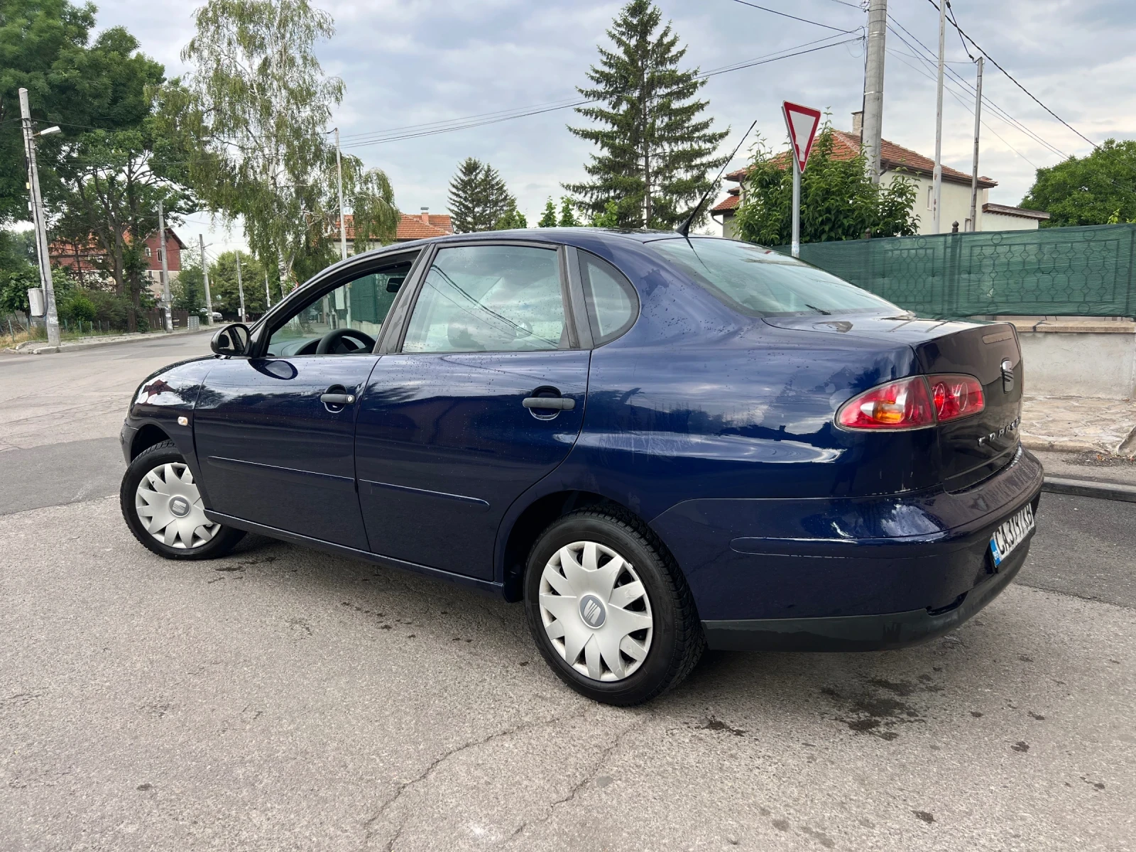 Seat Cordoba Перфектно КАТО НОВА 2008г, снимка 12 - Автомобили и джипове - 54902275