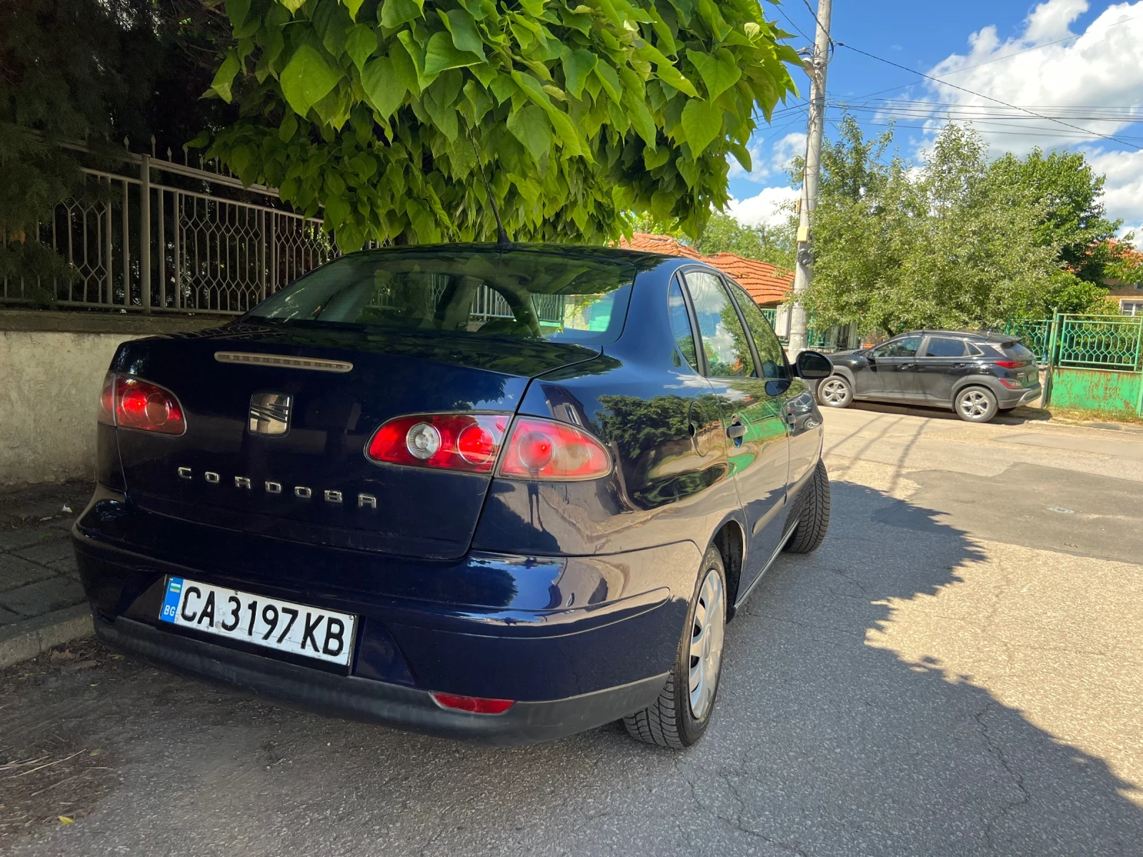 Seat Cordoba Перфектно , снимка 5 - Автомобили и джипове - 54902275