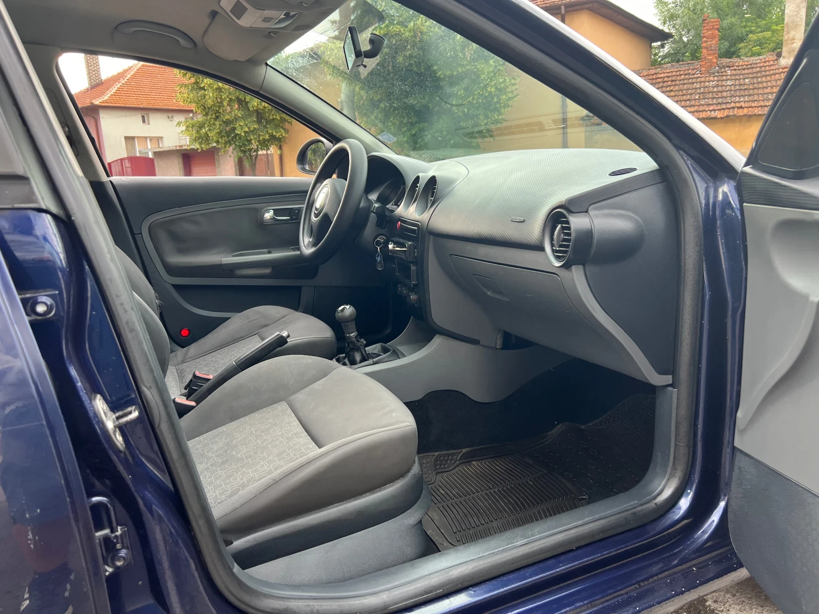 Seat Cordoba Перфектно КАТО НОВА 2008г, снимка 15 - Автомобили и джипове - 54902275