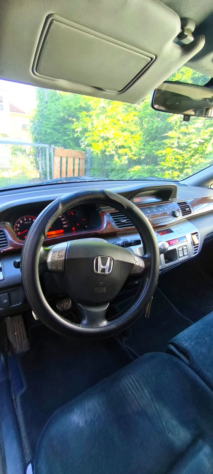 Honda Fr-v, снимка 3 - Автомобили и джипове - 54966376