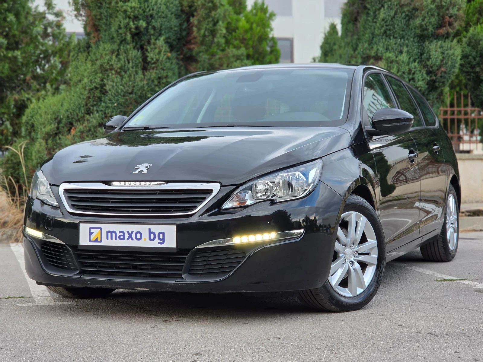 Peugeot 308 1.6HDI 120hp * НАВИ * КЛИМАТРОНИК * EURO 6 * , снимка 9 - Автомобили и джипове - 55228473
