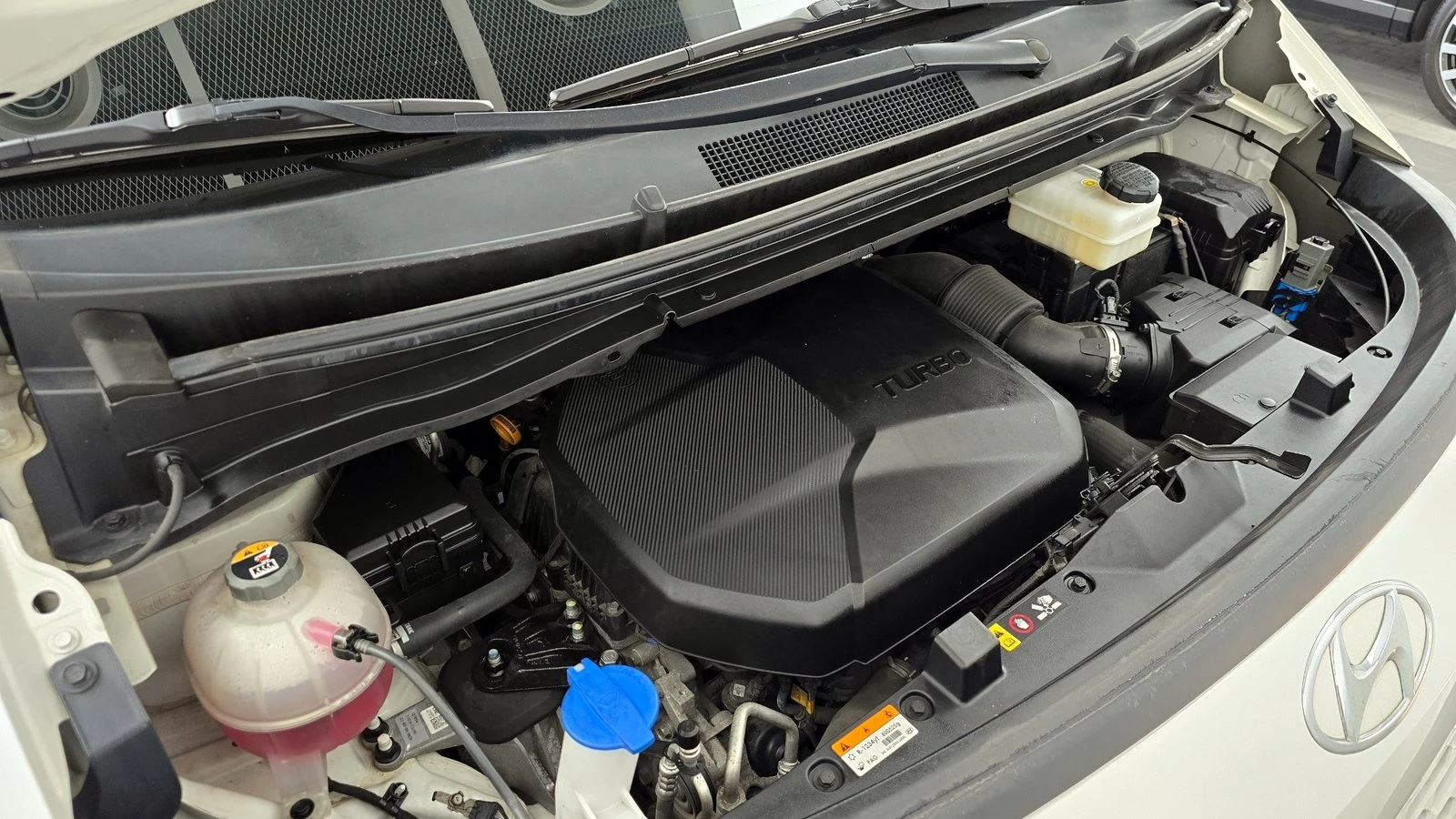 Hyundai Staria Cargo* BLIND SPOT* КРАЙНА ЦЕНА, снимка 6 - Автомобили и джипове - 55381892