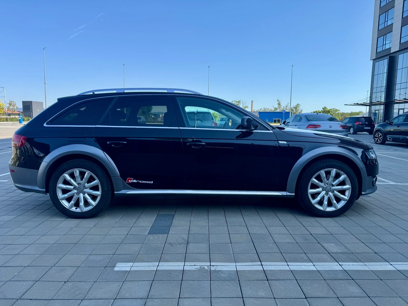 Audi A4 Allroad 3.0TDI, снимка 4 - Автомобили и джипове - 55424044