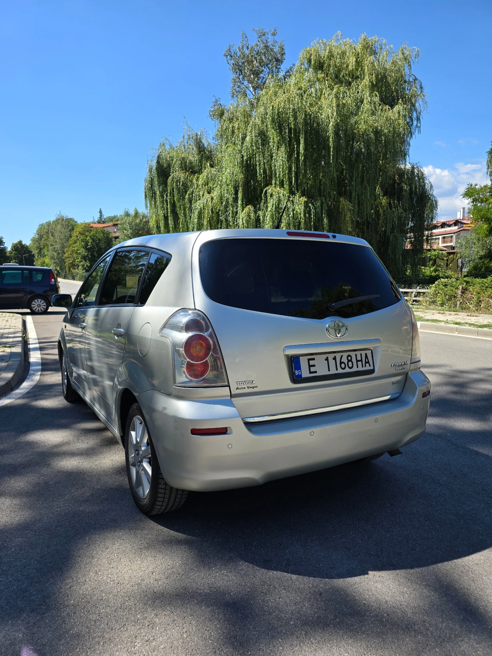 Toyota Corolla verso Ван, снимка 4 - Автомобили и джипове - 55689664