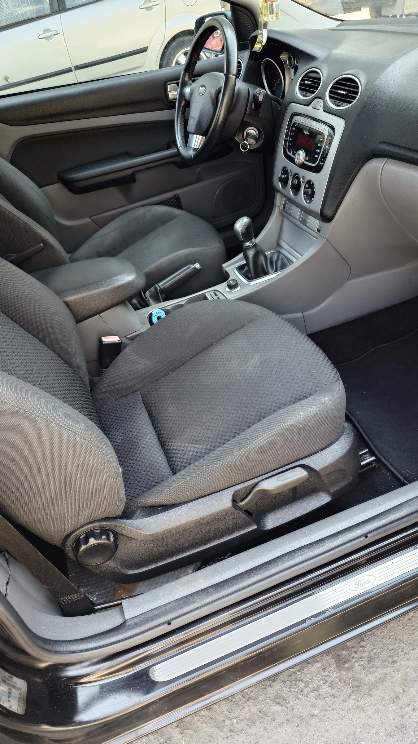 Ford Focus Кабрио, снимка 9 - Автомобили и джипове - 55799871