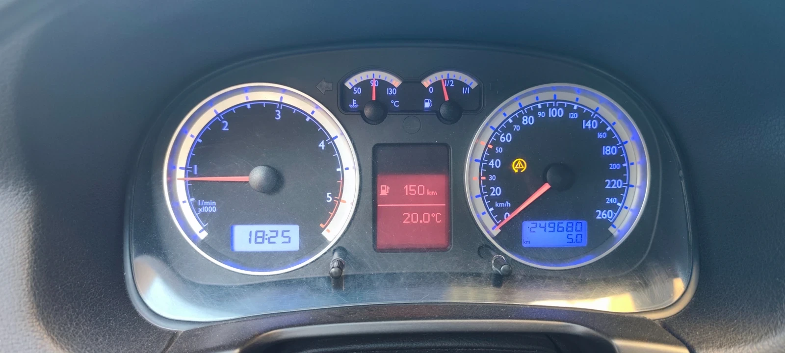 VW Bora 1.9 TDI, снимка 3 - Автомобили и джипове - 55971500