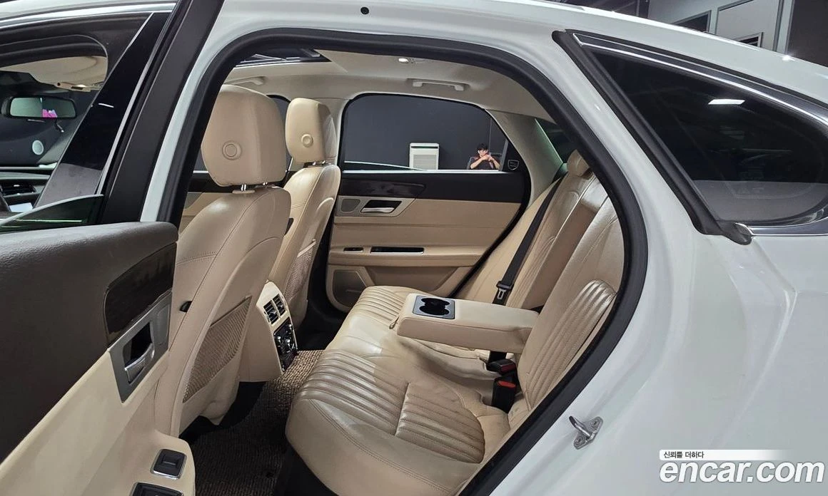 Jaguar Xf 20d Portfolio AWD | Mobile.bg � ����������� 12