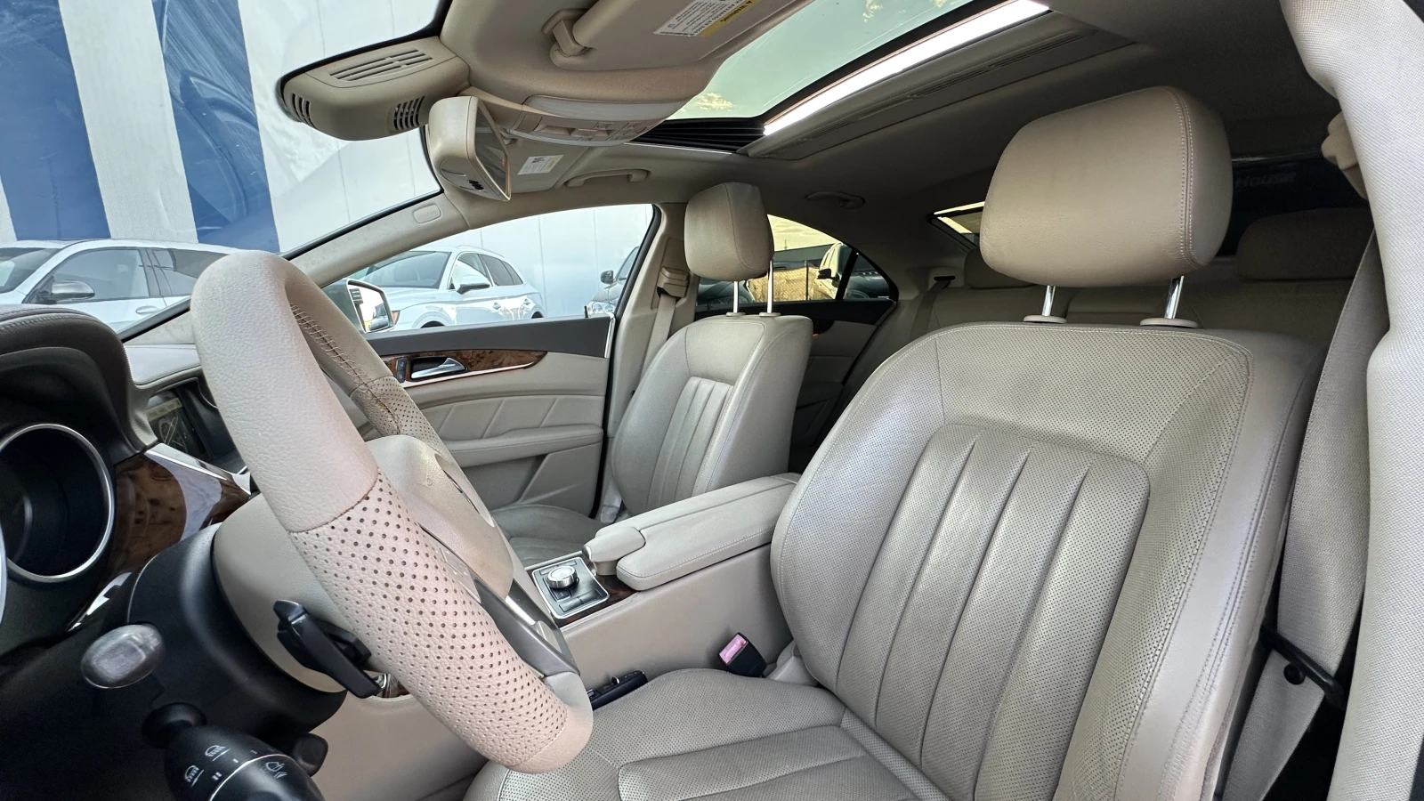 Mercedes-Benz CLS 550 AMG| FULL| HARMON KARDON| ПОДГРЕВ| ОБДУХ, снимка 13 - Автомобили и джипове - 56131700