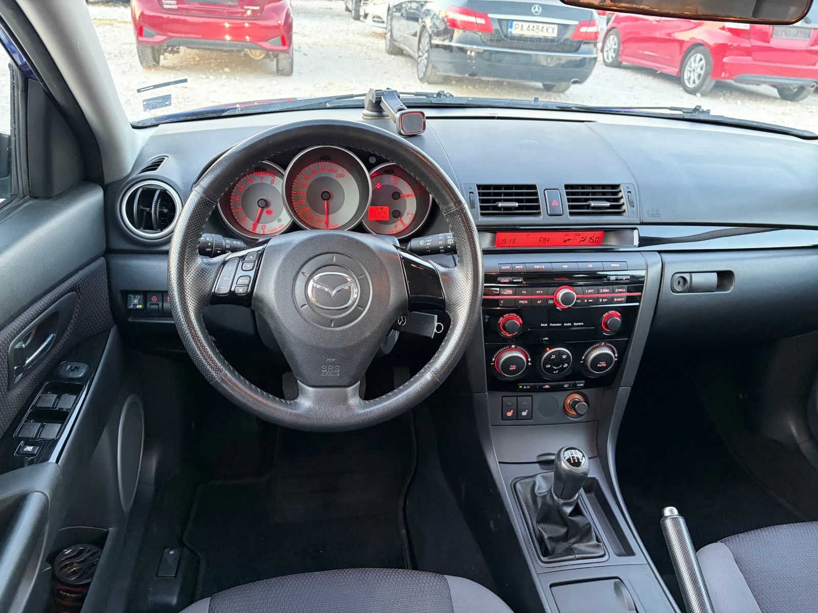 Mazda 3 1.6 Газ, снимка 6 - Автомобили и джипове - 56156359